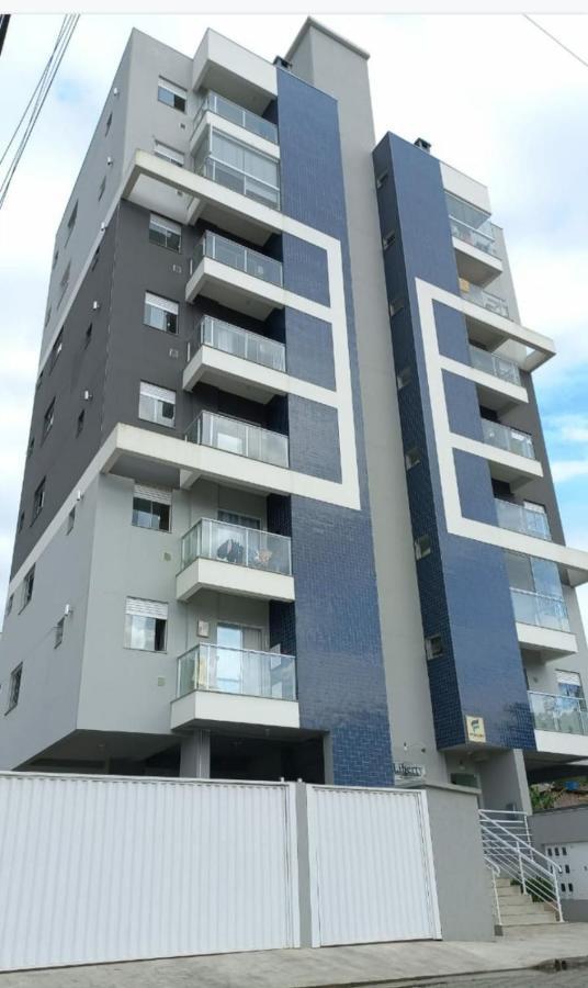 Agradavel Apartamento Em Bairro Silencioso... Camboriu Luaran gambar